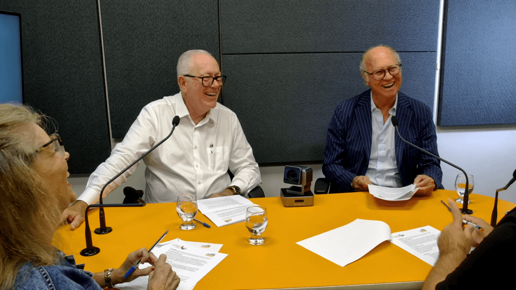 Esq-dir_Maria Tereza Brenner Lima, Dr. Balduino Tschiedel e Paulo Roberto Falcão_Créditos ICDRS Divulgação