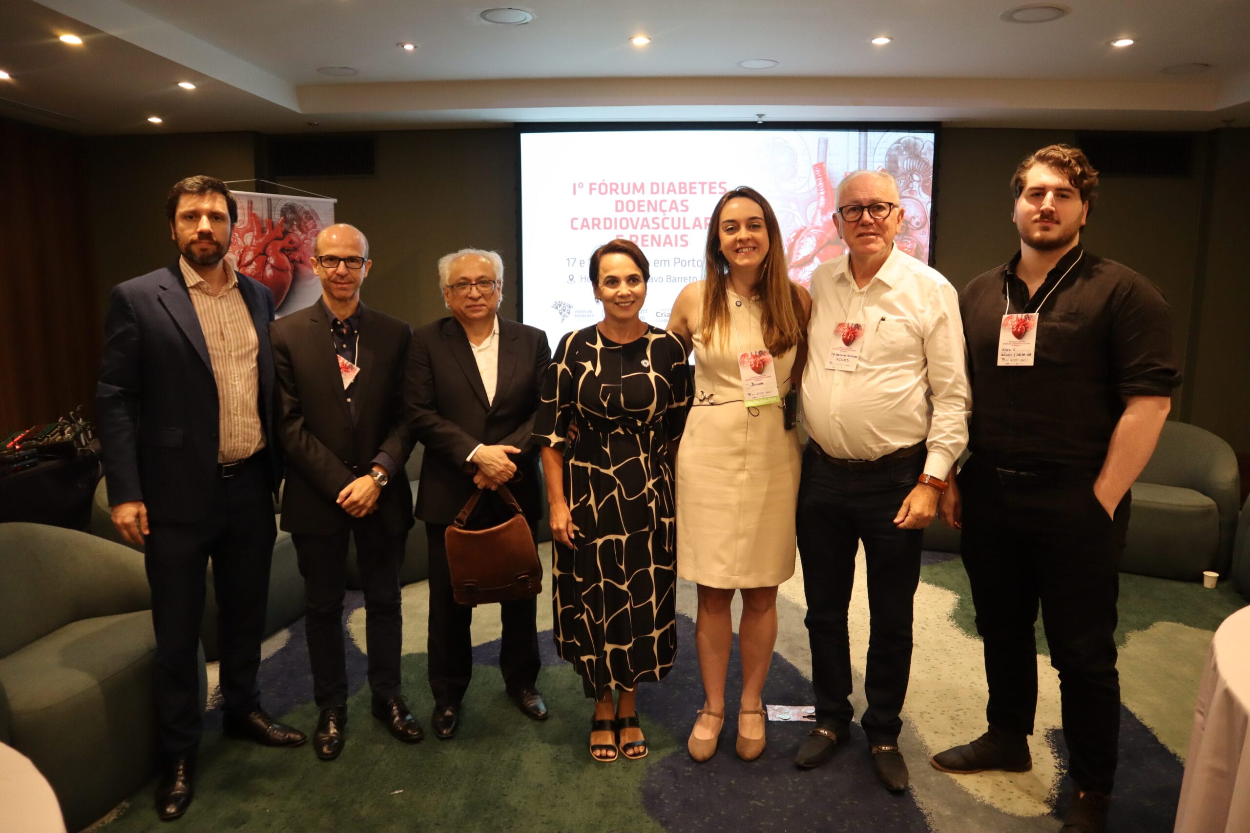 Esq-Dir: Lucas Gobetti da Luz, André Luís Câmara Galvão, Auri Ferreira dos Santos, Carmen Moura, Vanessa Pirolo, Balduino Tschiedel e Vitor Galvão Lopes_Créditos foto: Emanuel Ribeiro - Fator Digital